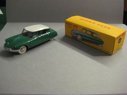 null Dinky Toys. Citroën DS 19, avec boite. Made in China.