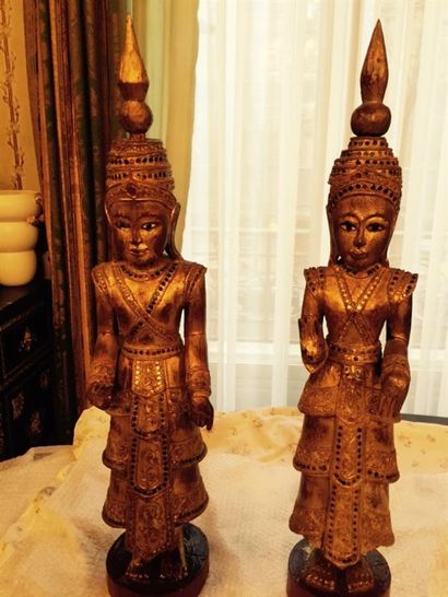 null Statuettes thailandaises "le couple" 
H : 78 cm