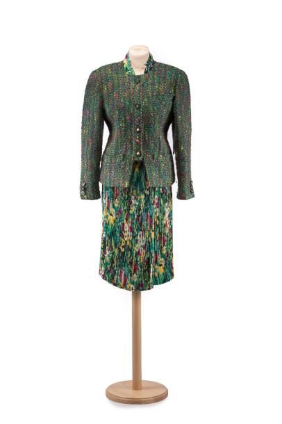 GILLES et POPPY Robe à jupe plissée à motif imprimé floral dans les tons vert et...
