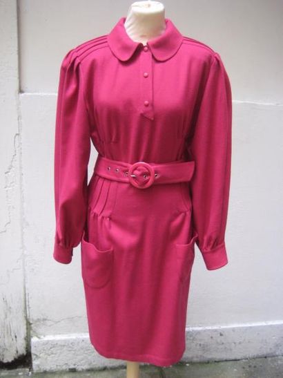 Thierry MUGLER Robe en lainage rose.