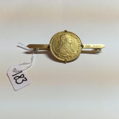 null Broche barrette en or jaune 18K (750) ornée d'un écu à l'effigie Charles IIII...