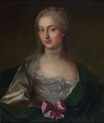 Ecole FRANÇAISE milieu du XVIIIe siècle Portrait en buste d'une jeune femme de qualité,...