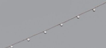 null Bracelet en or gris (750 millièmes) orné de sept diamants taille brillant en...