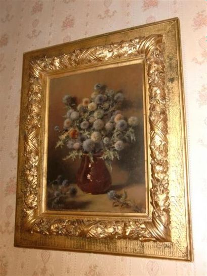 null Jules LAURENS (1825-1901)
Bouquet de chardons
Huile sur toile signée en bas...