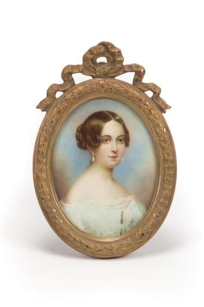 null Ecole française du deuxième tiers du XIXème siècle
Portrait de jeune femme coiffée...