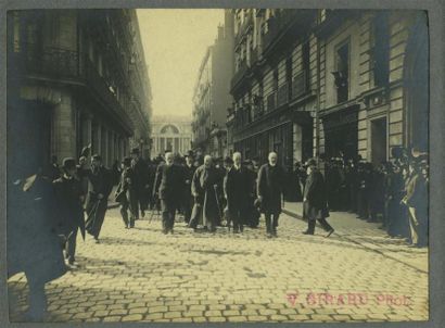 null Victor GIRARD (1867-1954) et anonyme. Nantes, six photographies de l'expulsion...