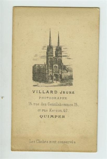 null Joseph VILLARD (1838-1898). Deux photographies, photomontages de types bretons,...