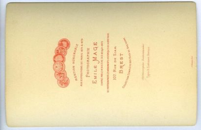 null Emile MAGE. Trois photographies de Douarnenez, vers 1880. Tirages albuminés...