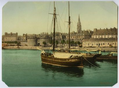 null PHOTOCHROM ZURICH. Trois photographies : Dinard (2) et Saint-Malo (1), vers...
