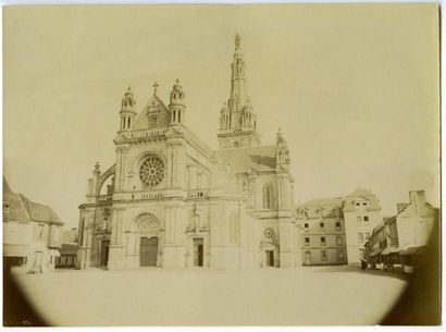 null Zacharie LE ROUZIC (1864-1939). Saint Anne d'Auray, la basilique, vers 1900....