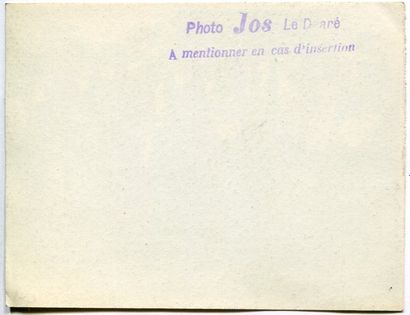 null JOS LE DOARE. Quatre (4) photographies : Musiciens et danseurs, Bretagne entre...