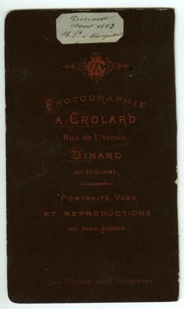 null A. CROLARD. Jeunes filles en vacances, août 1889. Tirage albuminé d'époque,...