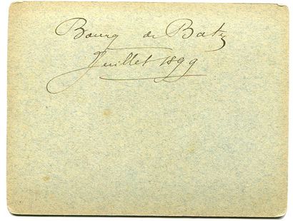 null Bourg-de-Batz, 1899. Tirage argentique d'époque 8,1 x 11,1 cm collés sur carton....