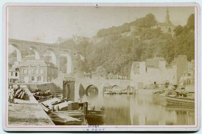 null Photographe non identifié.  Dinan, le port, vers 1880. Tirage albuminé d'époque...