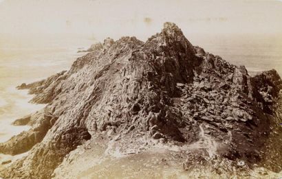 null NEURDEIN. La Pointe du Raz, deux photographies vers 1880. Tirages albuminés...