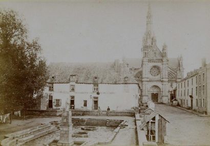 null LAROCHE. Sainte Anne d'Auray, vers 1880. Tirage albuminé d'époque 10,4 x 15,2...