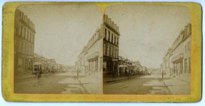null Photographe non identifié. Brest, la rue de Paris, vers 1870. Vue stéréoscopique,...