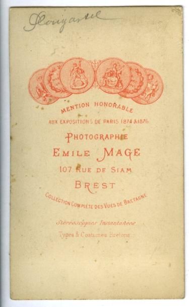 null Emile MAGE, photographe à Brest. Le Calvaire de Plougastel, vers 1880. Tirage...