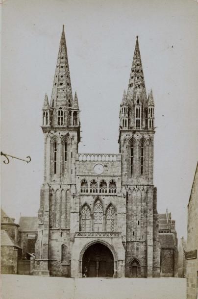 null Photographe non identifié. Saint Pol de Léon, la cathédrale, 1883. Tirage albuminé...