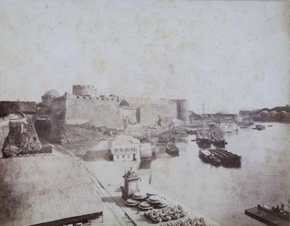 null Photographe non identifié. Brest, quatorze photographies 1870-1890. Tirages...