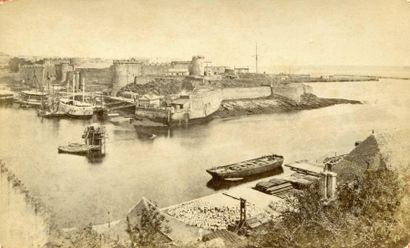 null Photographe non identifié. Brest, le port, vers 1880. Tirage albuminé 9,7 x...
