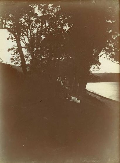 null Photographe non identifié. Carantec et environs. Onze photographies, 1910. Tirages...