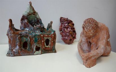 null Marie-Françoise HUET   
Ensemble de trois sculptures "la femme qui se cache",...