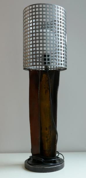 null Christian GRISINGER (1958)
Lampe en métal
70x21cm