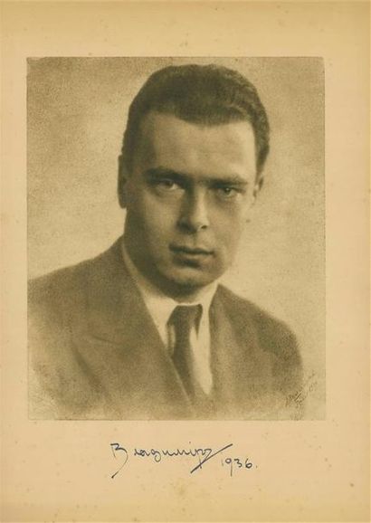 null Emile MARCOVITCH (1894-1981). Portrait du Grand Duc Vladimir Kirillovitch (1917-1992),...
