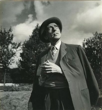 null Photographe non identifié. Jean Cocteau vers 1930. Tirage argentique d'époque,...