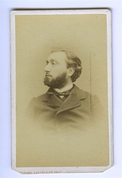 null Etienne CARJAT (1828-1906). Portrait de Léon Gambetta (1838-1882), vers 1870....