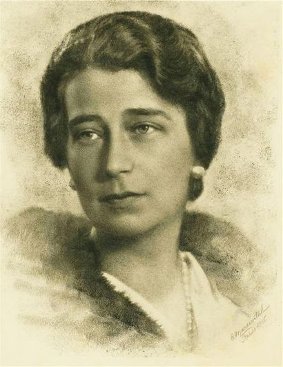 null Emile MARCOVITCH (1894-1981). La Grande Duchesse Kira Kirillovna de Russie (1909-1967),...