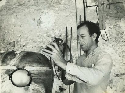 null Franco CIANETTI (1932-2013). François-Xavier Lalanne (1927-2008) dans son atelier,...