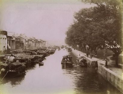 null Photographe non identifié. Chine, Canton : 6 photographies vers 1880. Tirages...