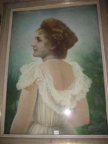 null Emile BOULARD
Portrait de femme de dos
Pastel
Signé E.BOULARD