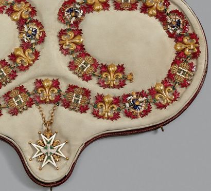 null Précieux collier de chevalier de l'ordre du Saint-Esprit par l'orfèvre Ouzille...