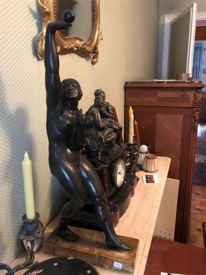 null Georges CHAUVEL
Une sculpture en bronze "la joueuse" ou "jongleuse"
H : 64c...