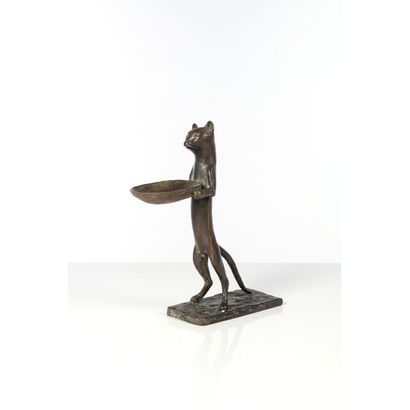  Diego Giacometti (1902-1985), Chat Maître d’Hôtel, Bronze à patine brune et verte,... Gazette Drouot