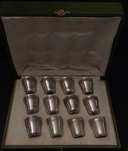 null Set of 12 liqueur cups in 950 °/°°° silver with combed decoration goldsmith...