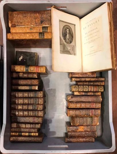 Lot de livres anciens dont Coutumes du duché...