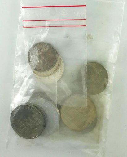 Set of silver coins, 2x100F and 1x5Fon with...