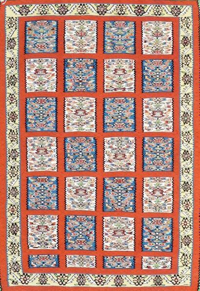 null Original and fine Kilim Senneh. North-Western Iran Around 1985. Technical characteristics:...