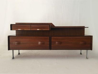 null Gianfranco FRATTINI : Chest of drawers

Wood, rosewood

Ed. La Permente Mobili...