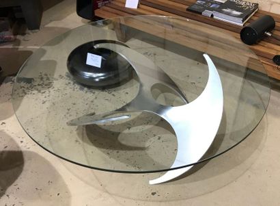 null Knut HESTERBERG : Coffee table

Stainless steel and glass

circa 1974

D 120...