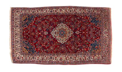 null Fine Carpet SAROUK (Iran), early 20th century. Technical characteristics: Wool...