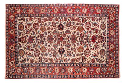 null ISPAHAN carpet (Iran), Shah's time, mid 20th century. Technical characteristics:...