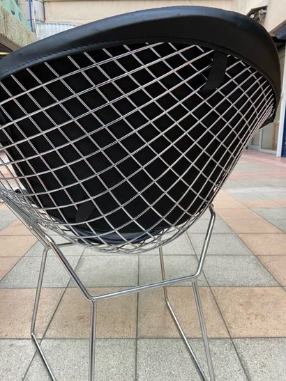 null Harry Bertoia - Diamond Armchair, circa 1990

Gavina edition

Chromed metal

83...