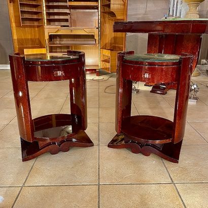 null Pair of bedside tables in burr Ambony fully restored Diameter: 40 cm Height:...