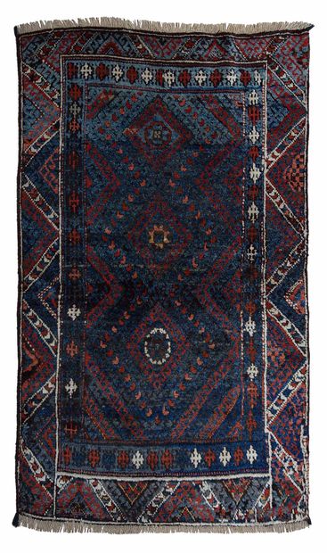 null Original tapis YURUK (Asie Mineure), fin du 19e siècle

Dimensions : 166 x 119cm

Caractéristiques...