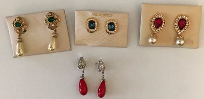 null set of 4 pairs of gold plated and silver plated metal earrings with rhinestones...